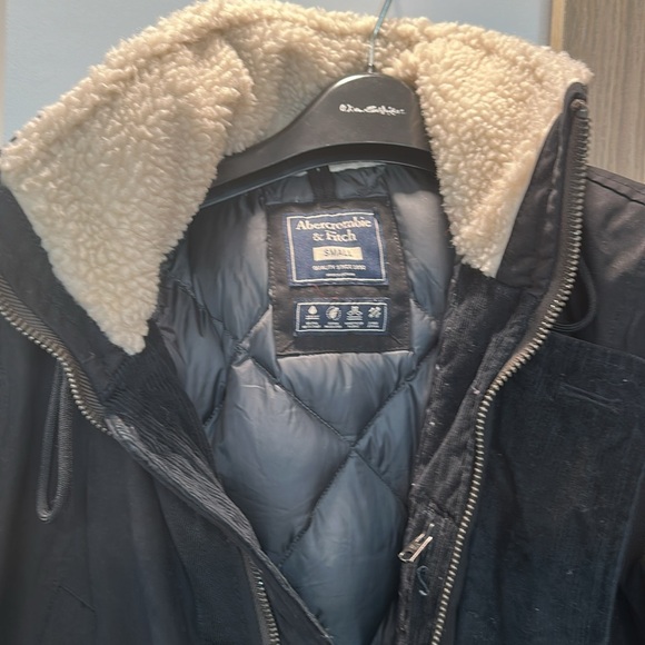 A&F down jacket - Picture 2 of 8